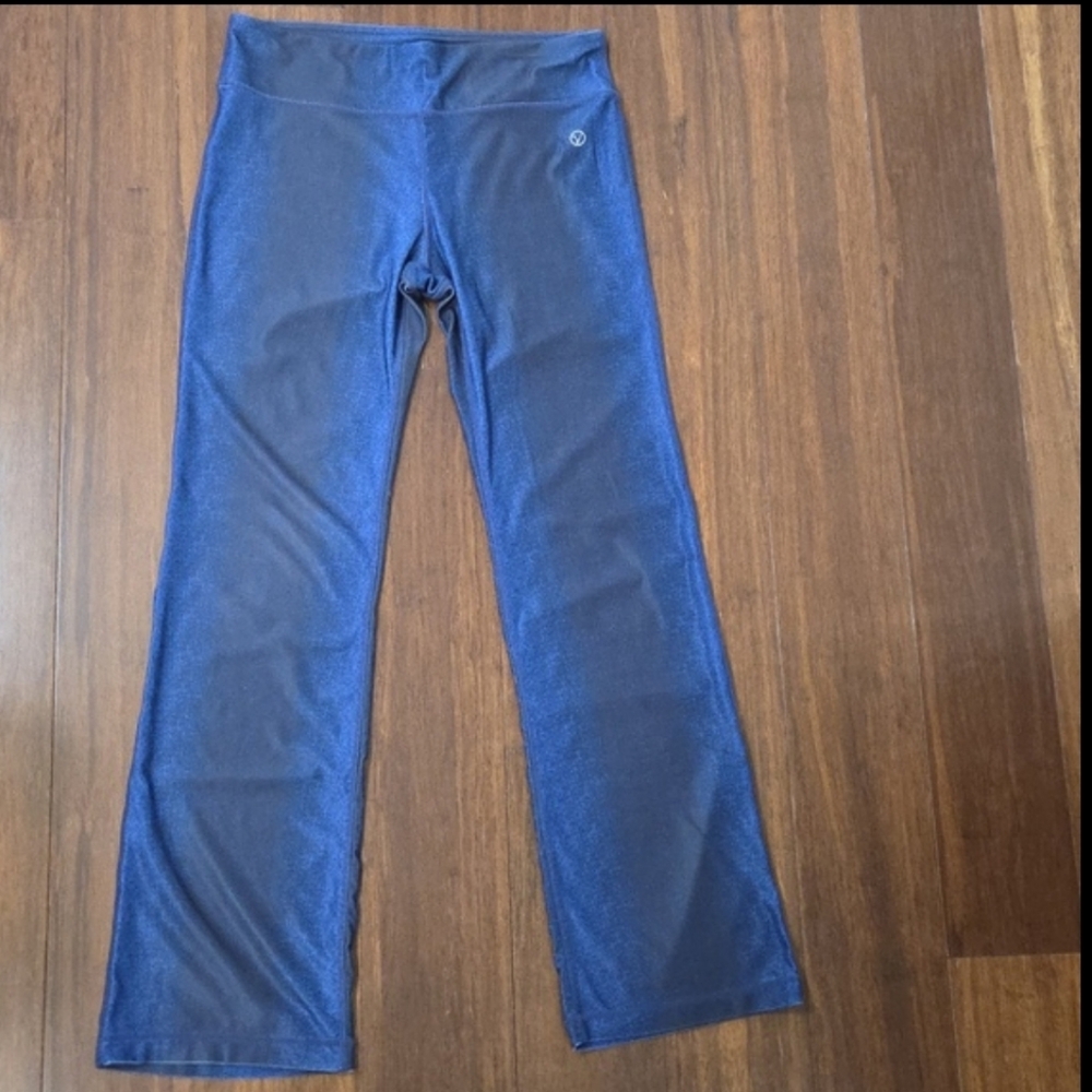 VOGO ATHLETICA BLUE & BLACK OMBRE FIT & FLARED LEGGINGS MEDIUM
